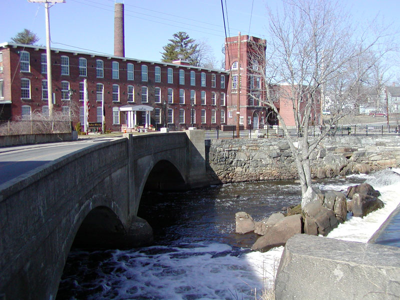 Middlesex Canal Museum from anchor stone