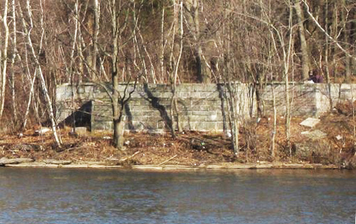 Symmes River Aqueduct, south abutment