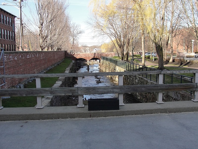 Western Canal looking north from the Tremont Gatehouse, towpath on left.